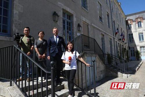 娱乐大爆料背景故事视频,揭秘幕后真相，带你走进明星生活的秘密世界  第3张